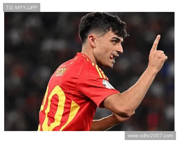 佩德里荣膺欧冠最佳年轻球员，表现稳健备受期待