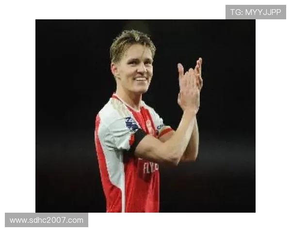 厄德高皇马时期为何未能融入：战术适配与体系位置问题