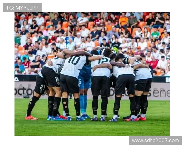 瓦伦西亚长期重建进展缓慢,对球队未来发展及竞争格局形成制约 瓦伦西亚长期重建进展缓慢,对球队未来发展及竞争格局形成制约