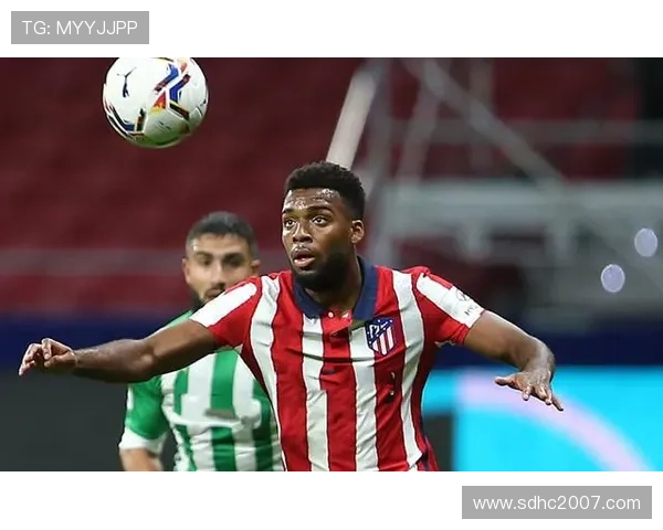 苏亚雷斯高位逼抢的战术价值解析