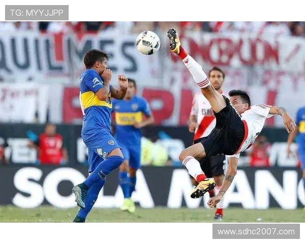 多特蒙德进攻火力充足但稳定性承压，领先后防守表现持续波动